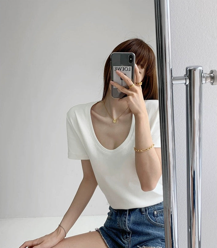 Blogger Style Large Round Neck Tee
