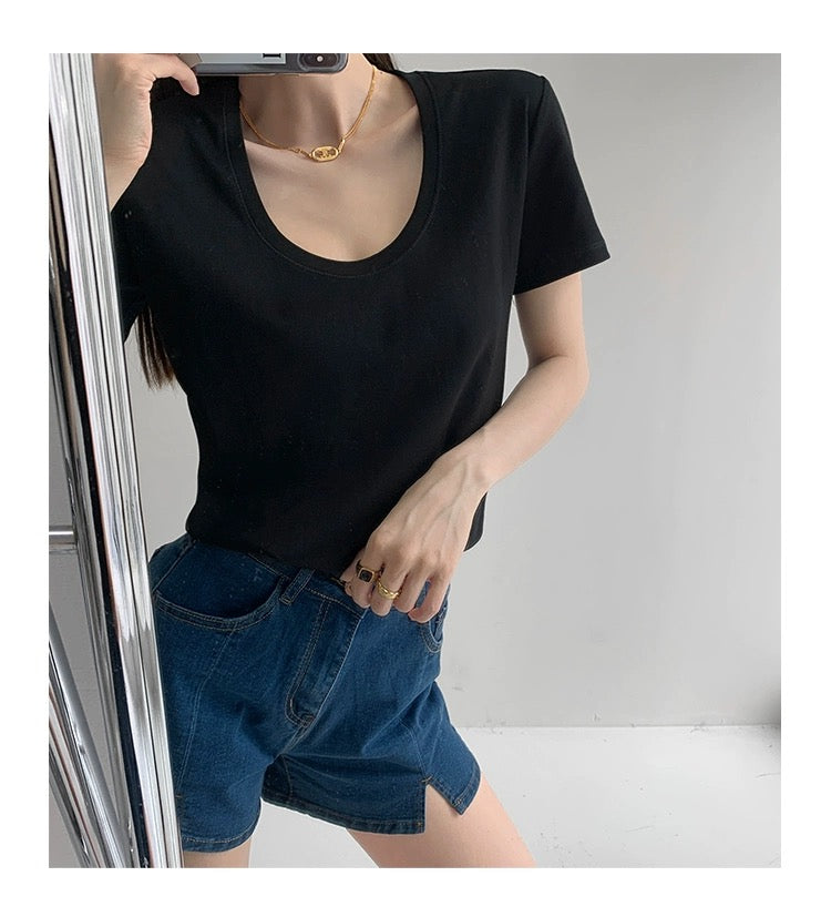 Blogger Style Large Round Neck Tee