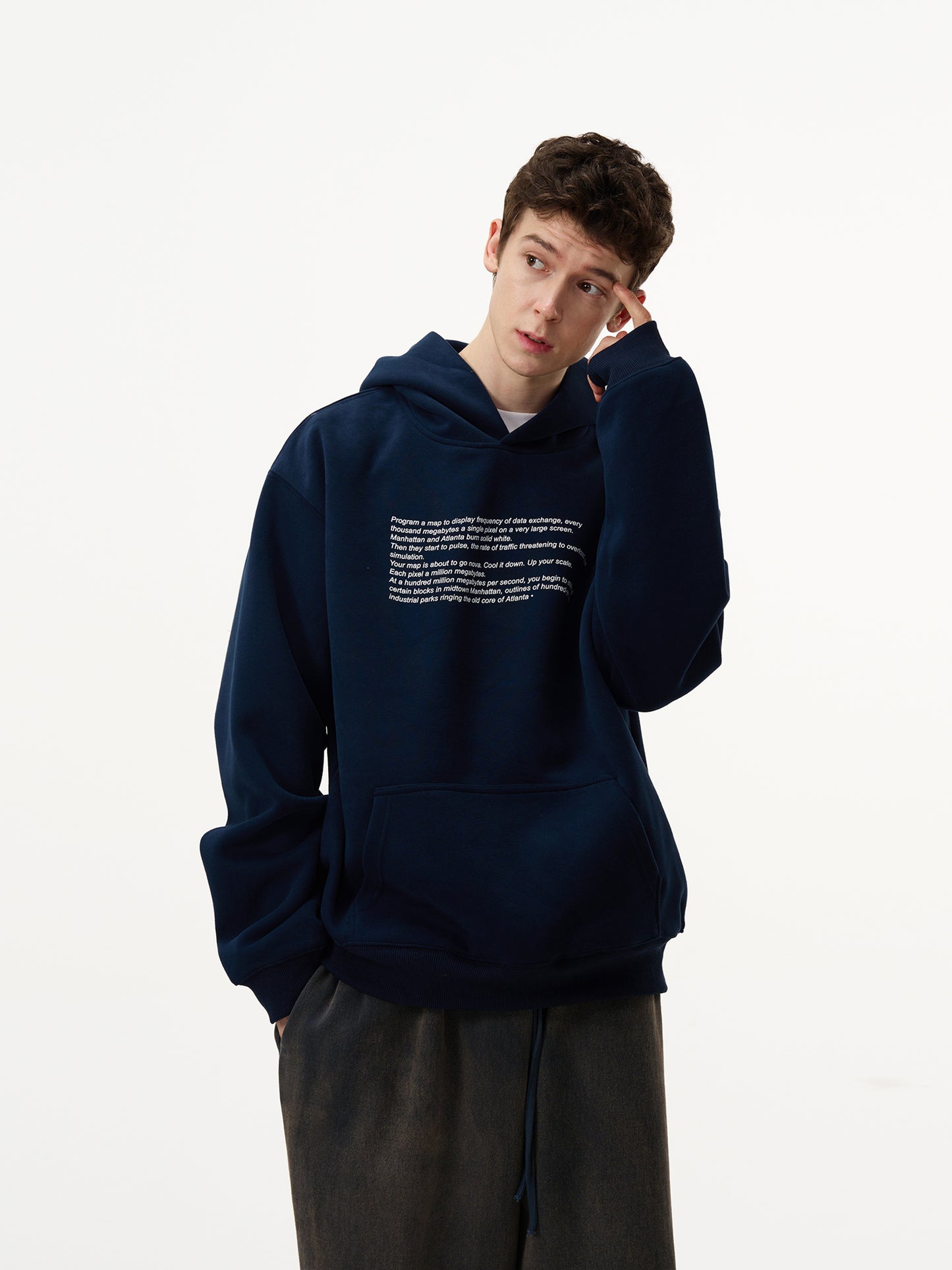Twisted Letter Print Hoodie 400G