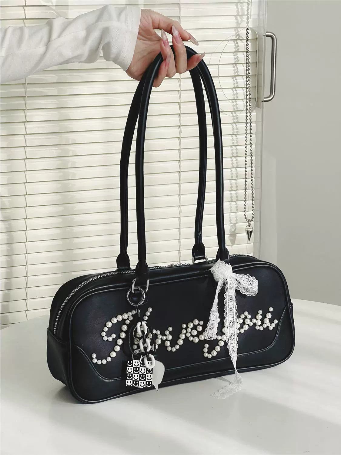 Pearl Rivet Bowling Armpit Baguette Bag