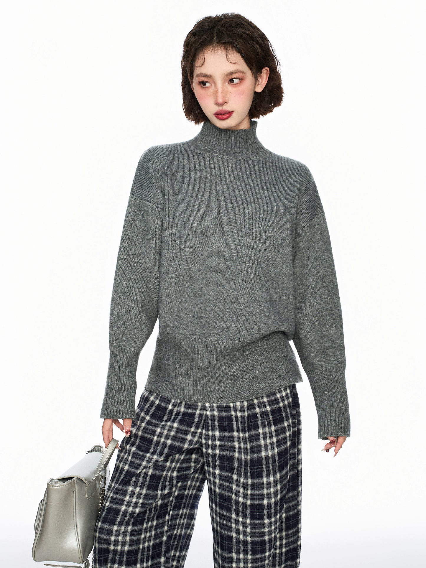Basic Regular Fit Turtleneck Knitted Sweater