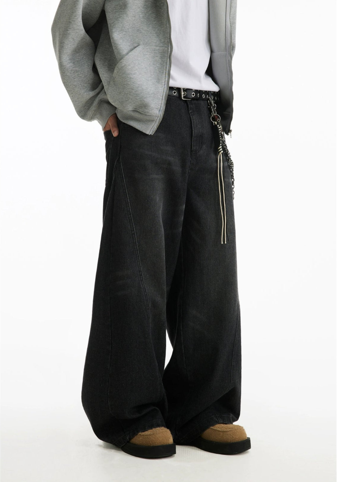 Wide-Leg Ruffian Dark Washed Jeans