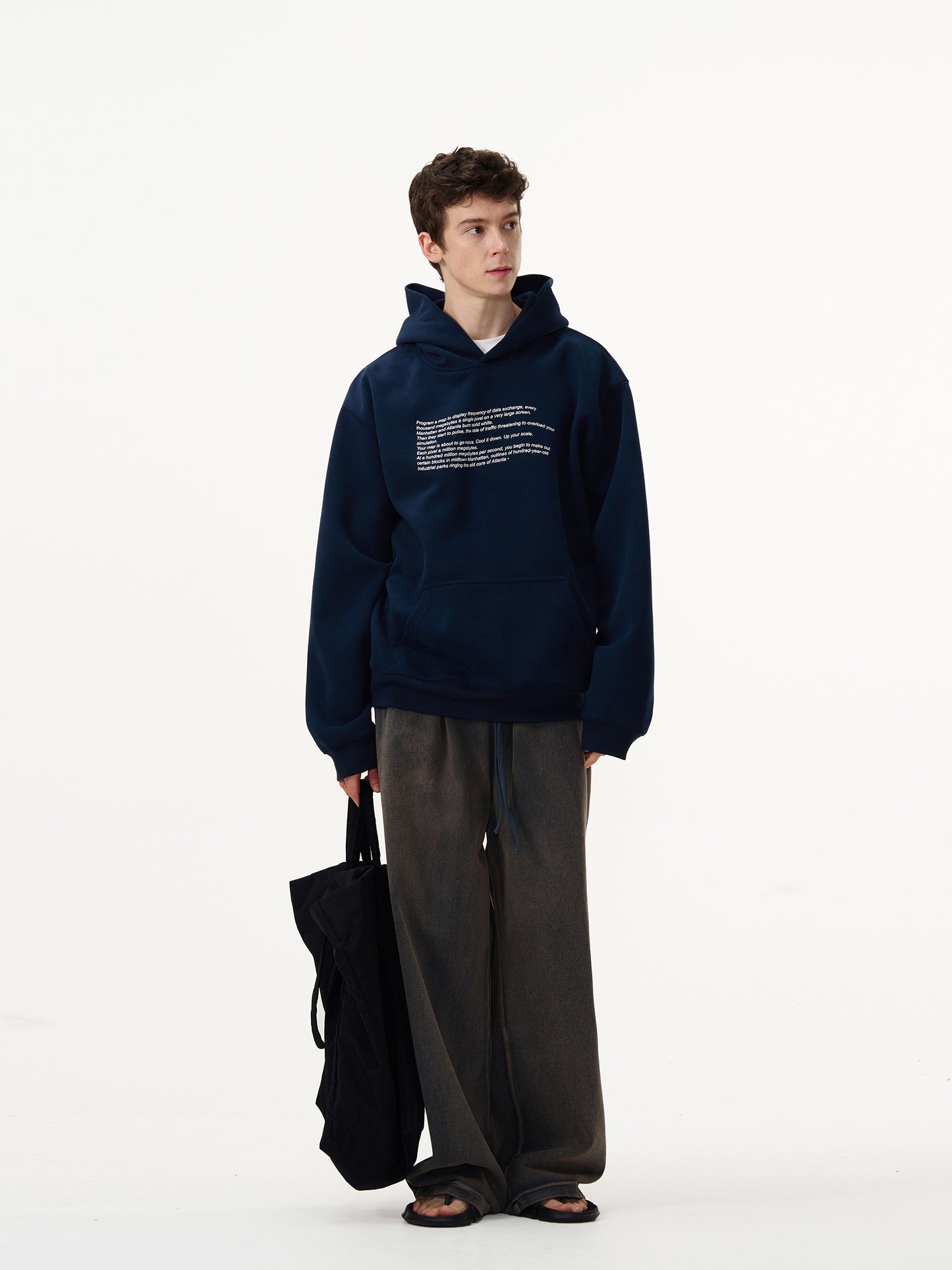 Twisted Letter Print Hoodie 400G