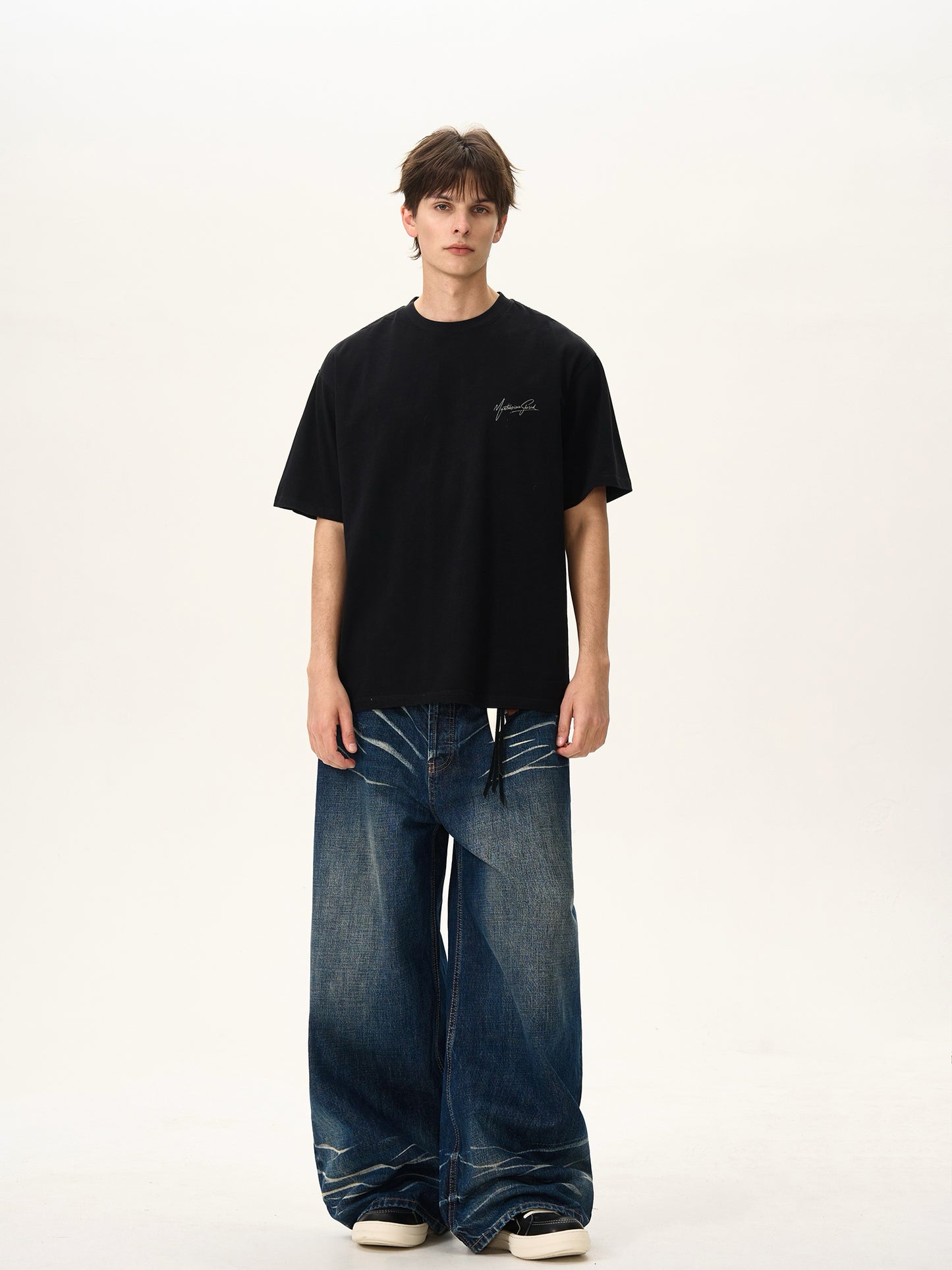 Minimal Retro Short Sleeve Tee