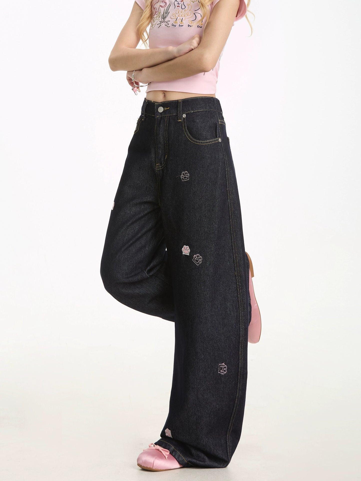 Cat's Paw Embroidered Loose Jeans