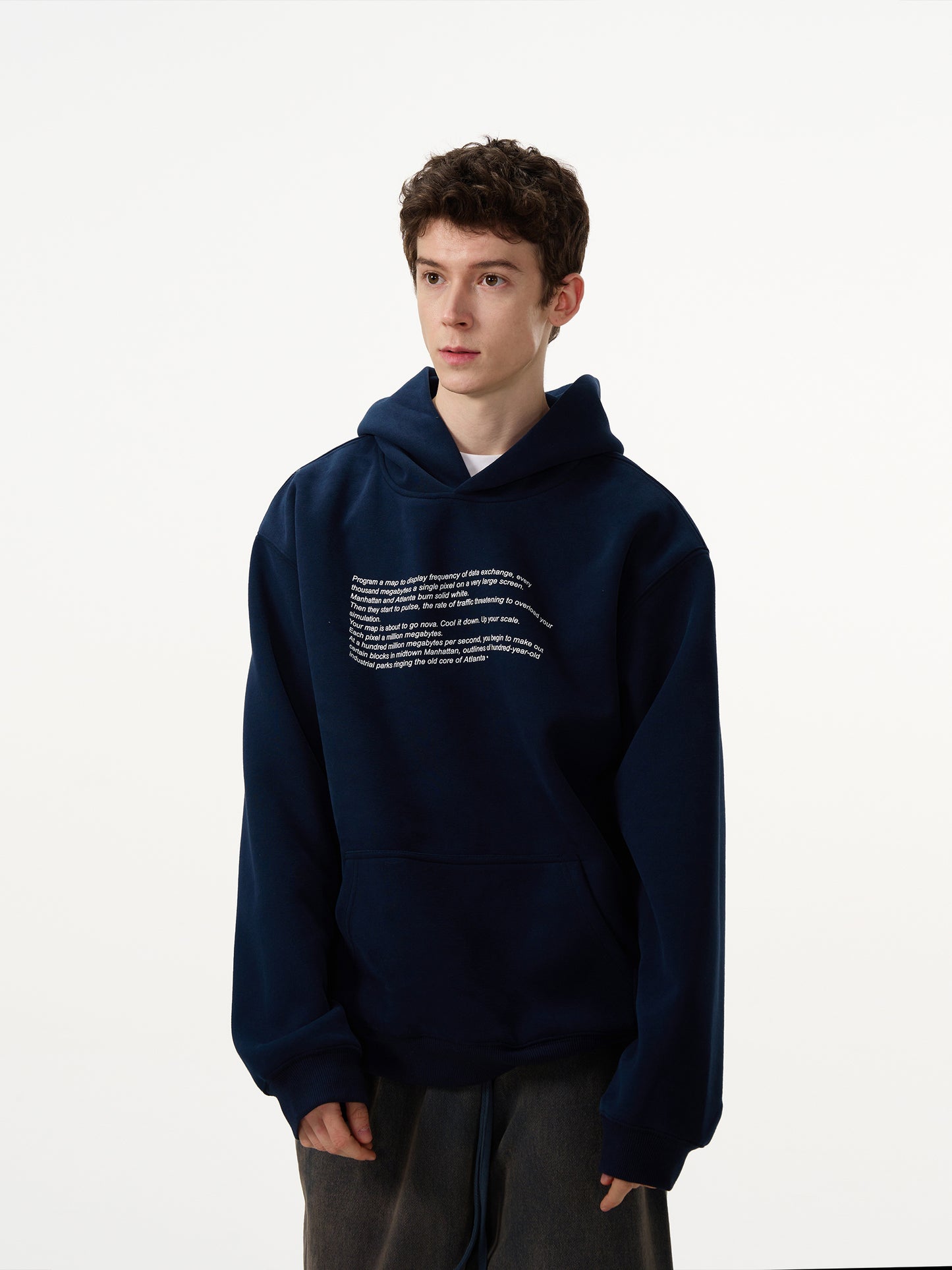Twisted Letter Print Hoodie 400G