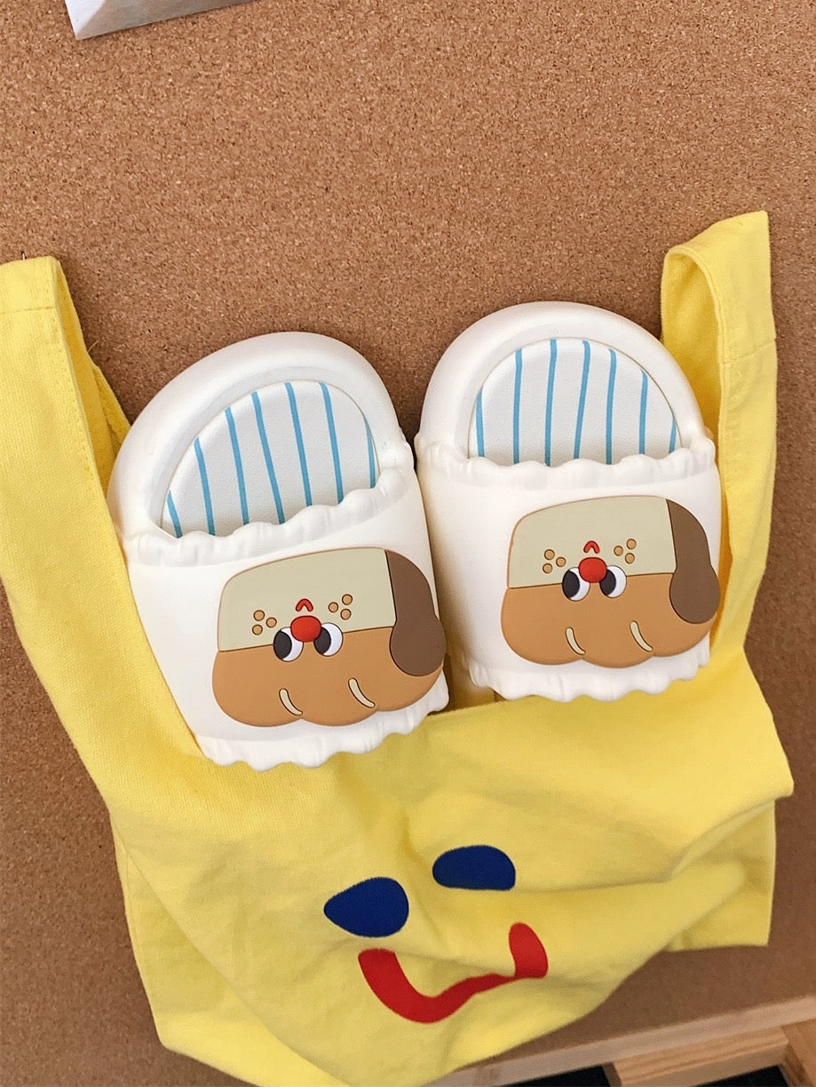 SOE28 | Cartoon toast slippers to wear at home, non-slip slipper