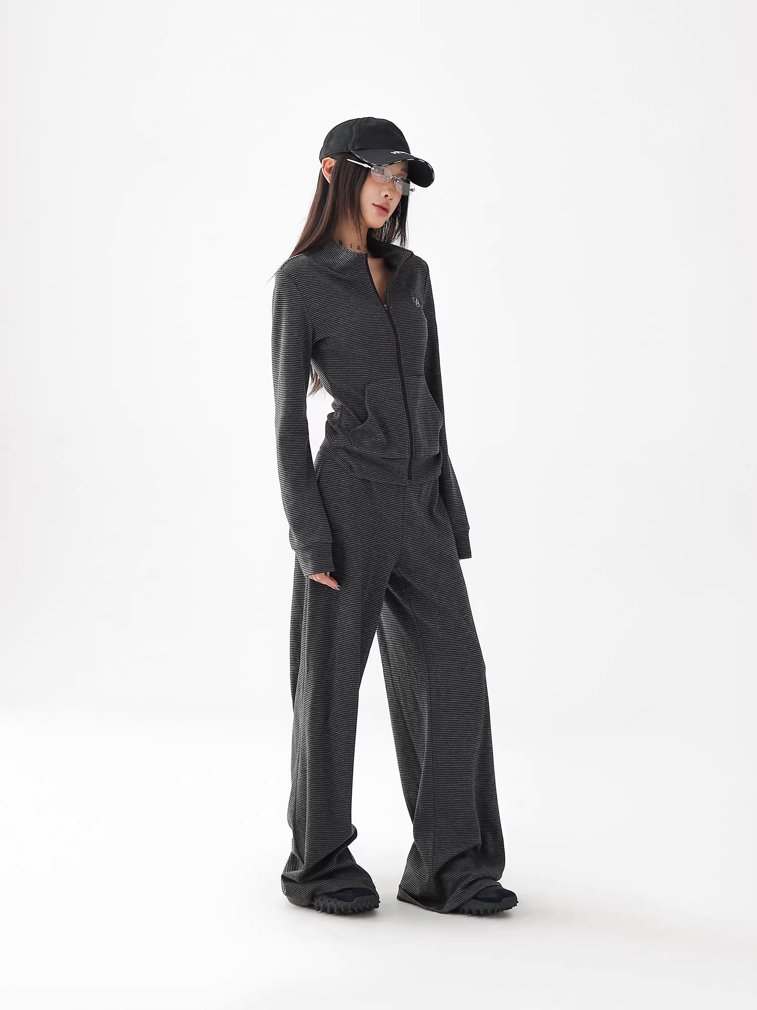 Striped Crew Neck Zipper Sweatshirt Jacket + Pants Set