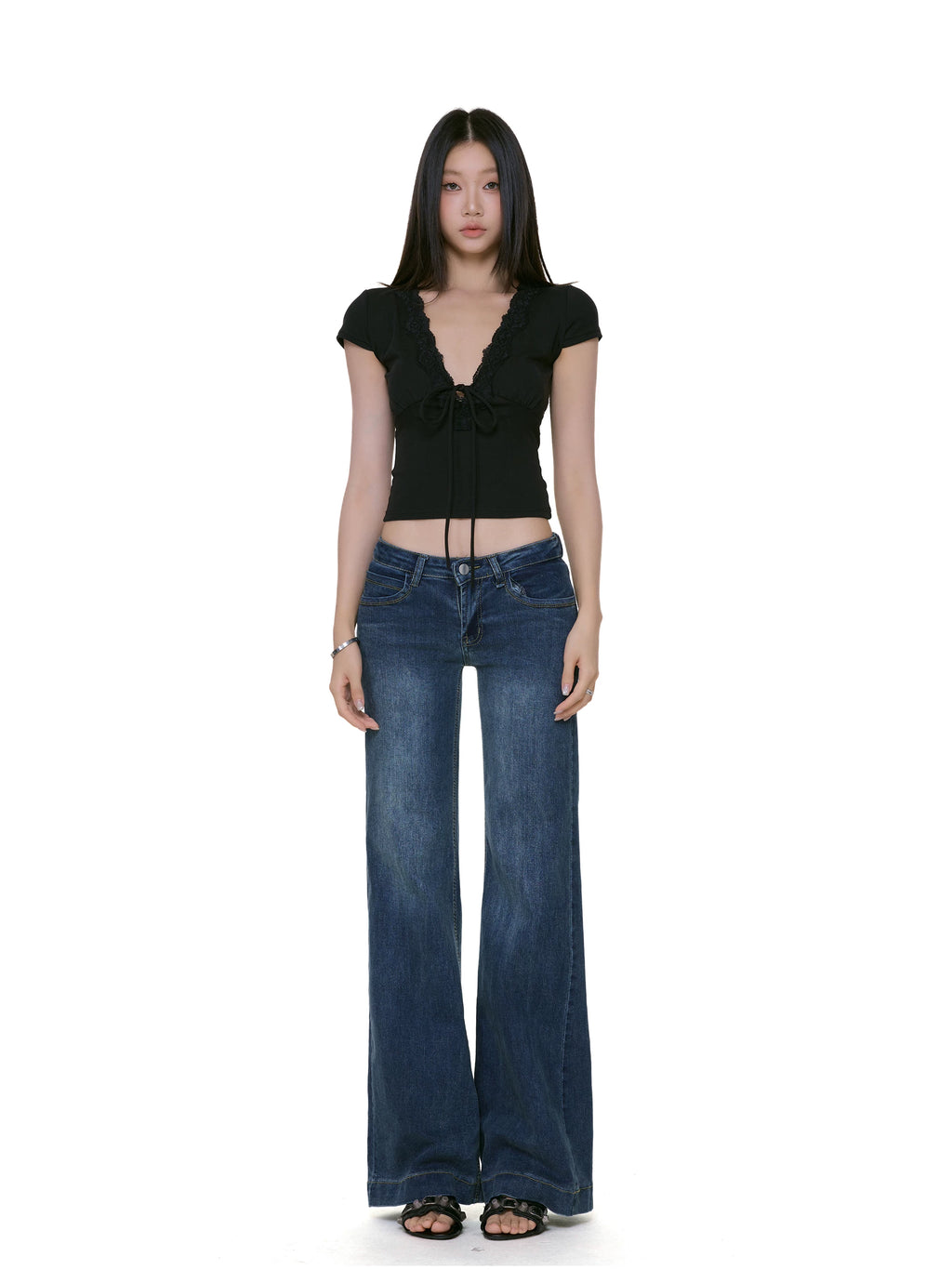 Bow-Front Fitted V-Neck Top