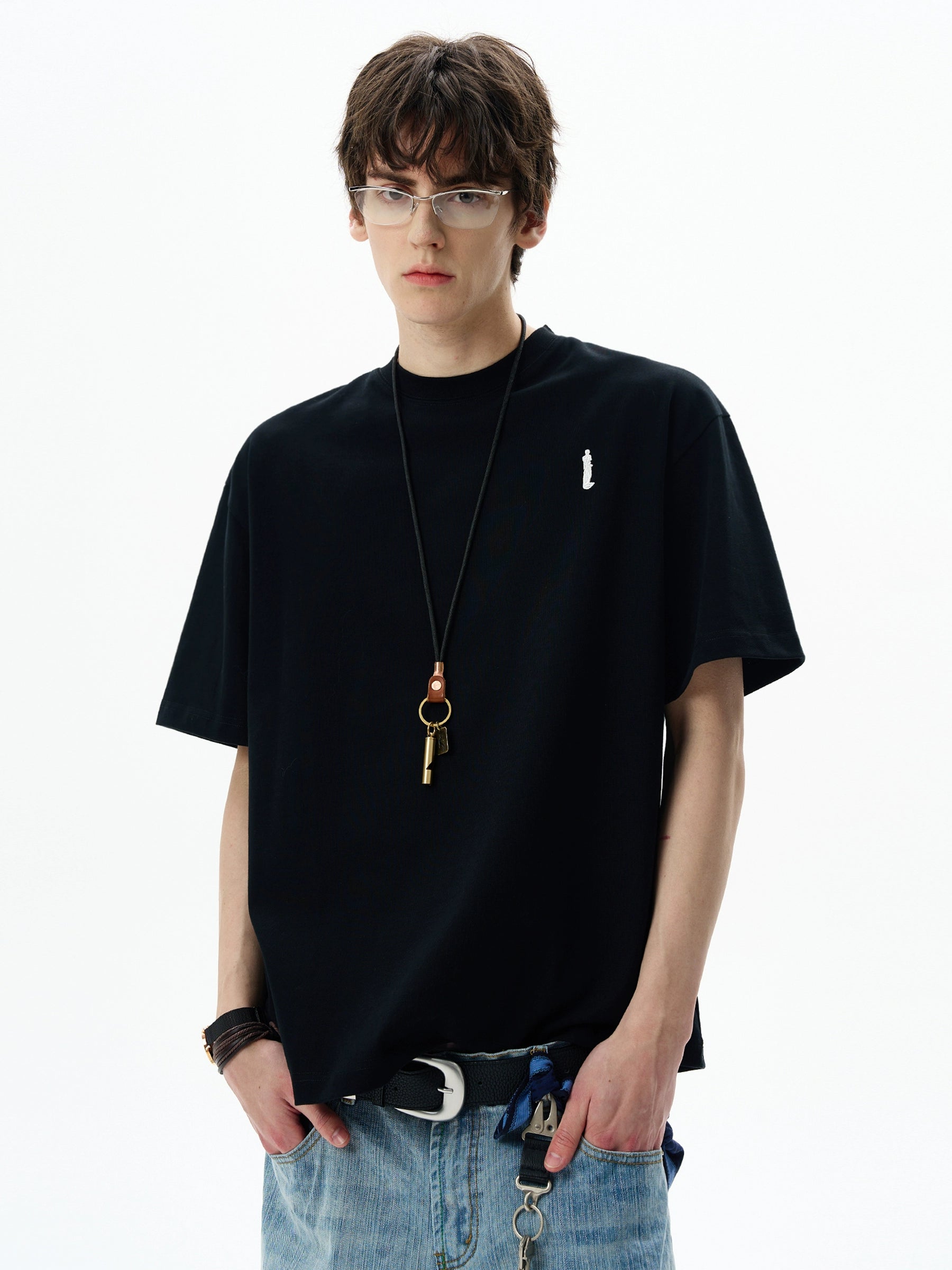 Simple Luxury Embroidery "i" Tee