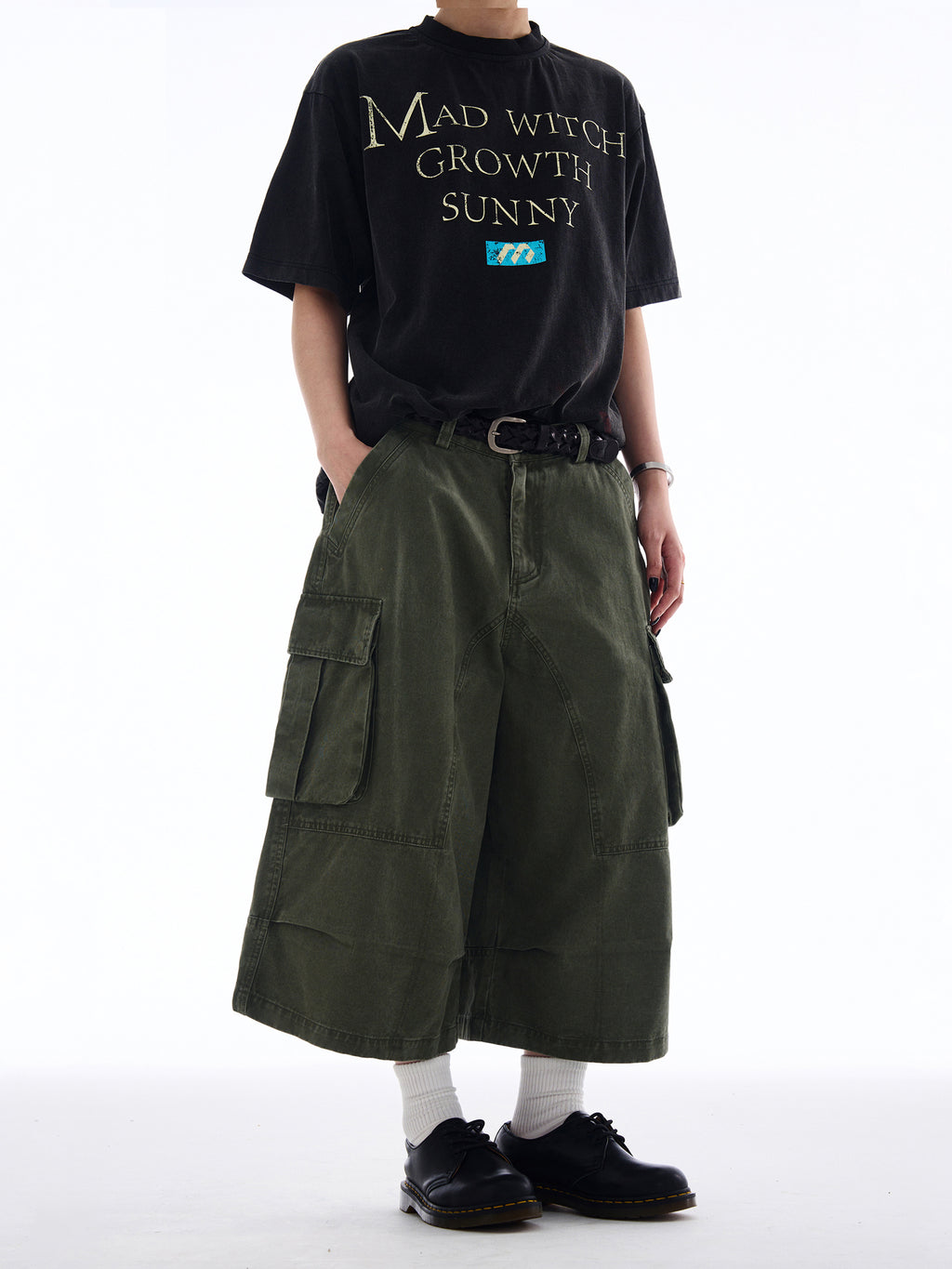 Distressed Cargo Shorts Multi-Pocket Cropped Pants