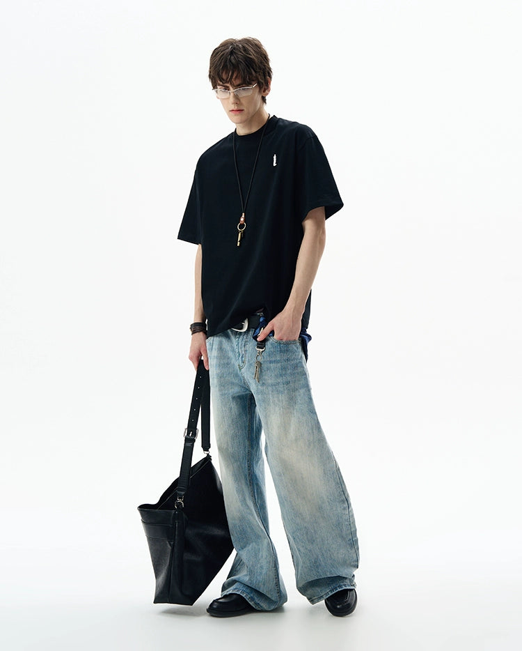 Simple Luxury Embroidery "i" Tee