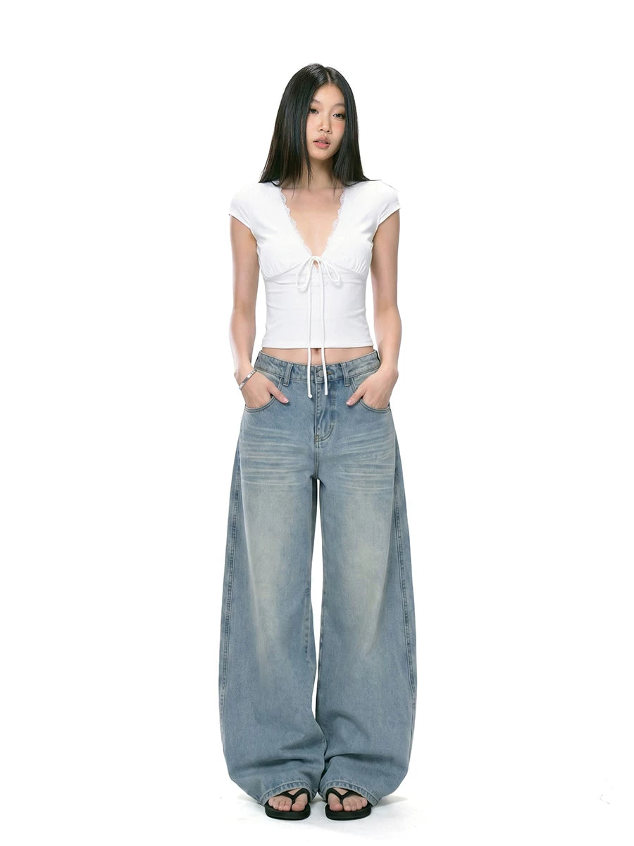 Bow-Front Fitted V-Neck Top