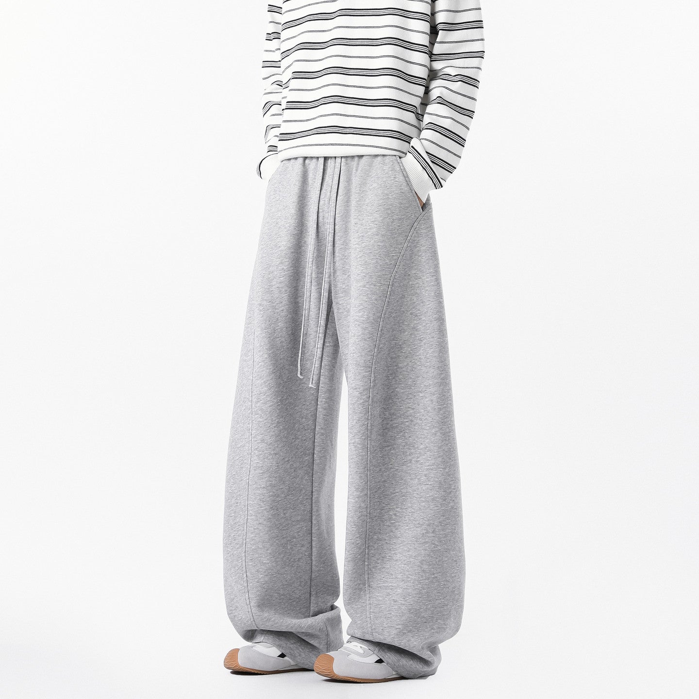 Minimal Curve Wide-Leg Pants