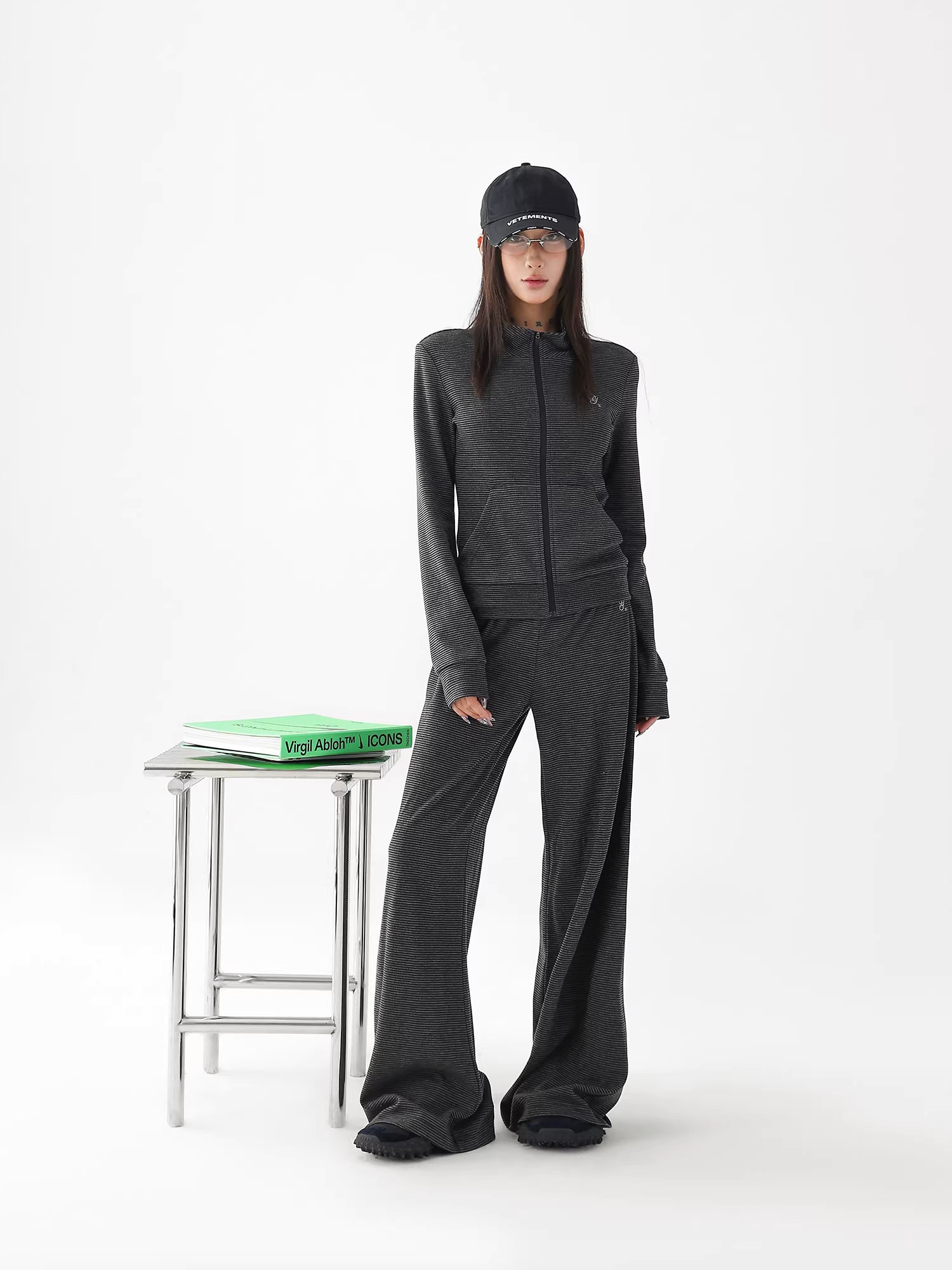 Striped Crew Neck Zipper Sweatshirt Jacket + Pants Set