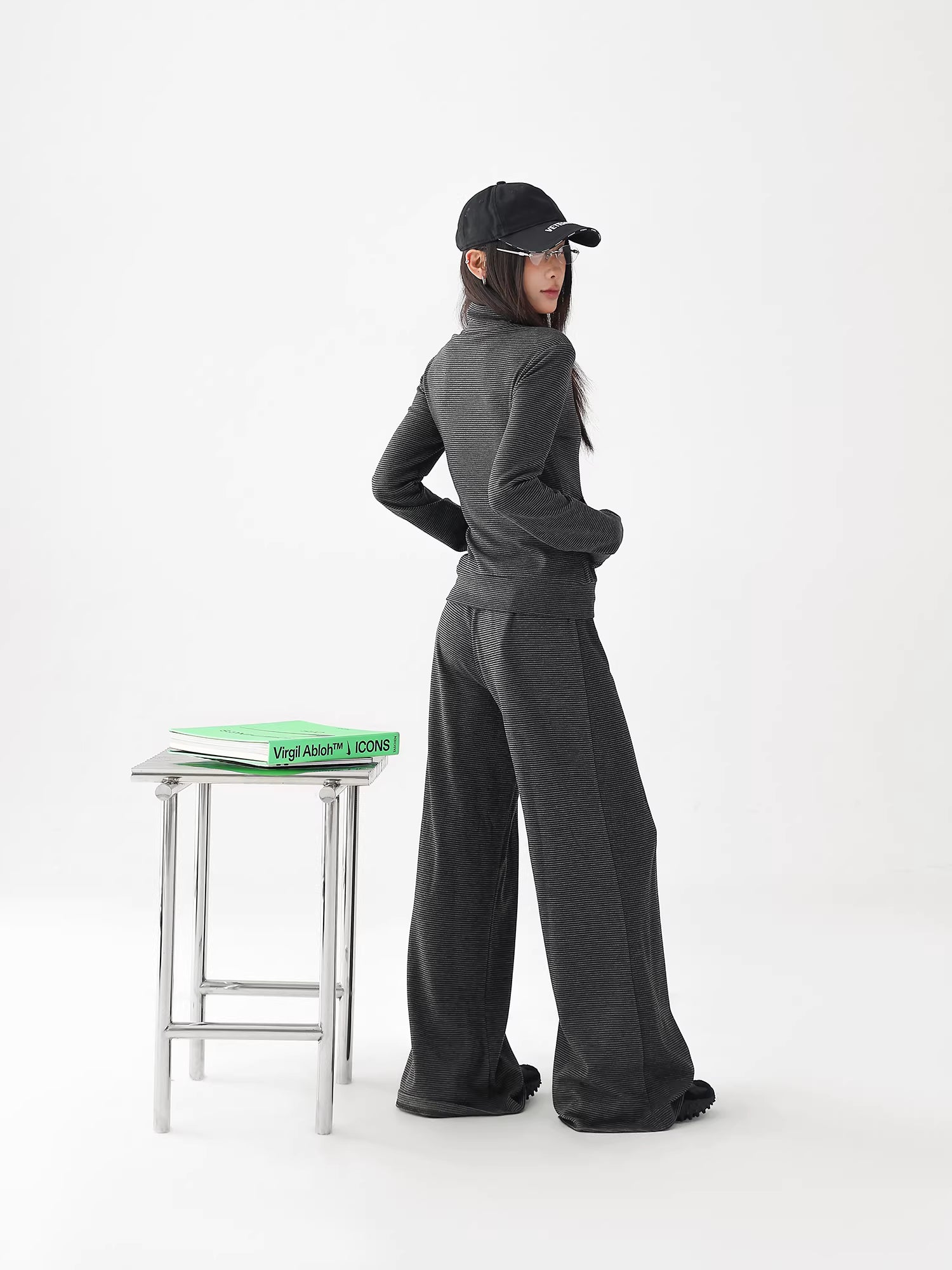 Striped Crew Neck Zipper Sweatshirt Jacket + Pants Set