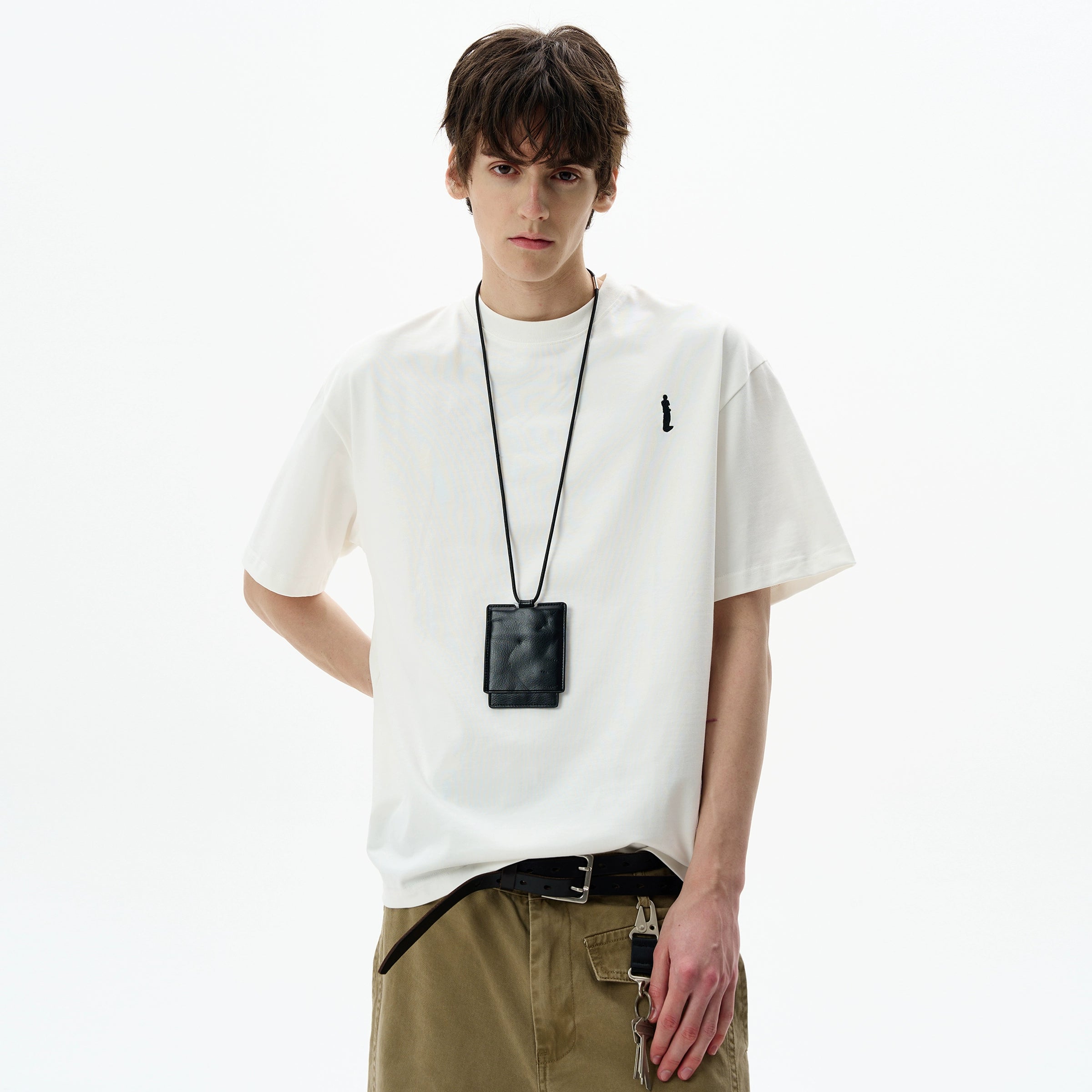 Simple Luxury Embroidery "i" Tee