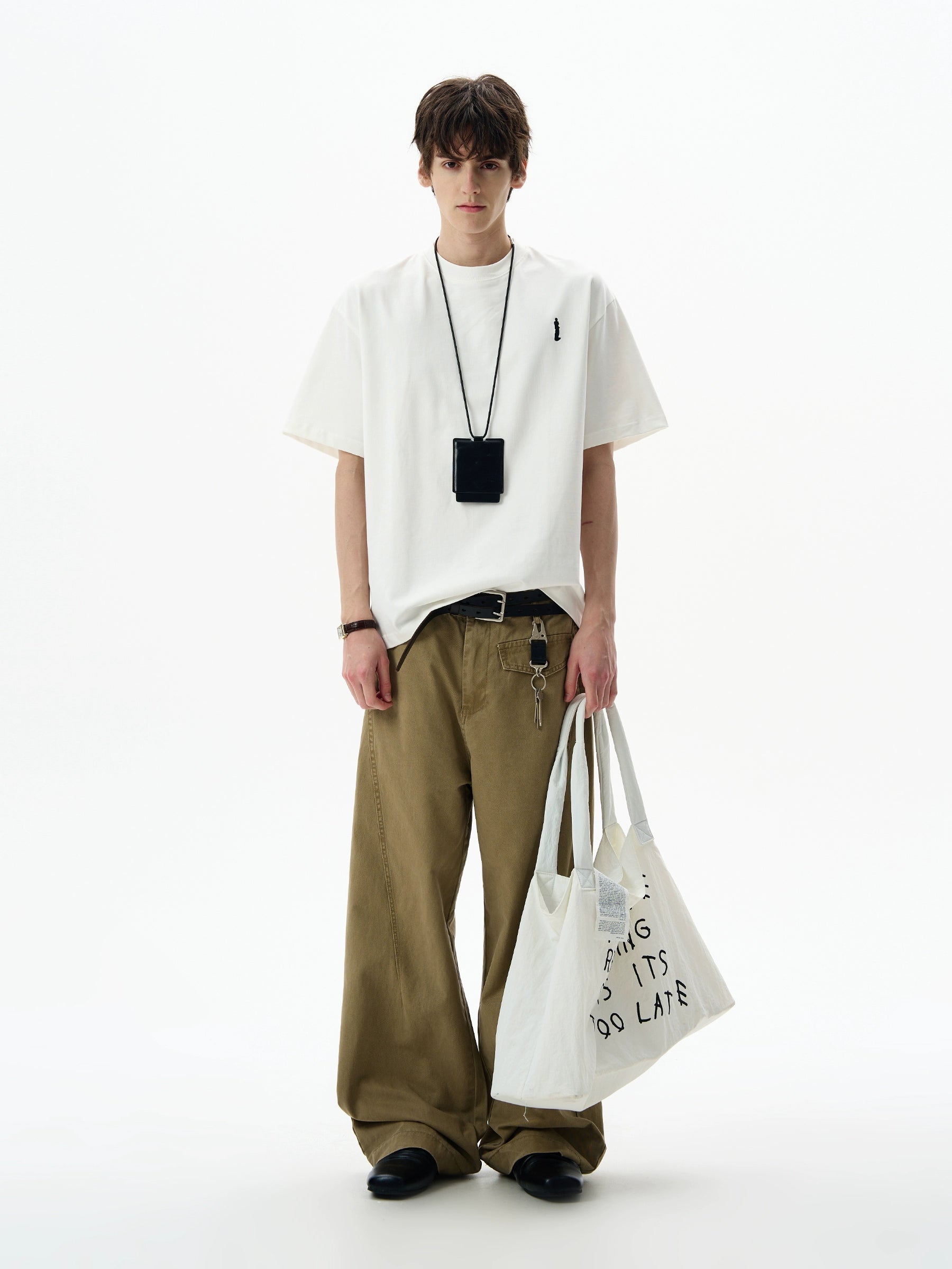 Simple Luxury Embroidery "i" Tee