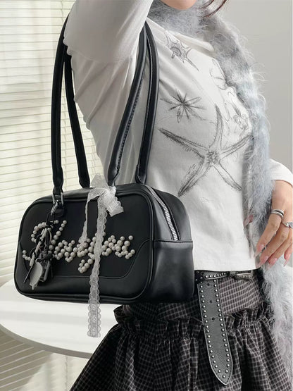 Pearl Rivet Bowling Armpit Baguette Bag