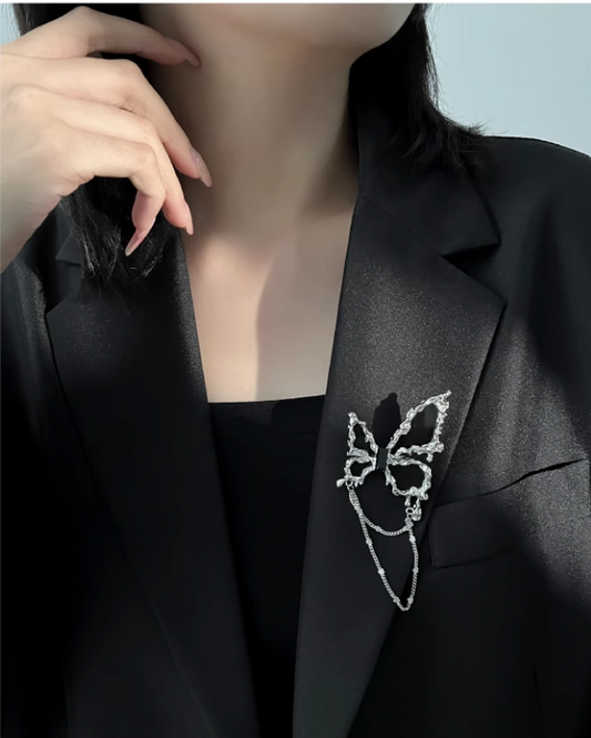 AC17 | Black butterfly tassel sweater brooch