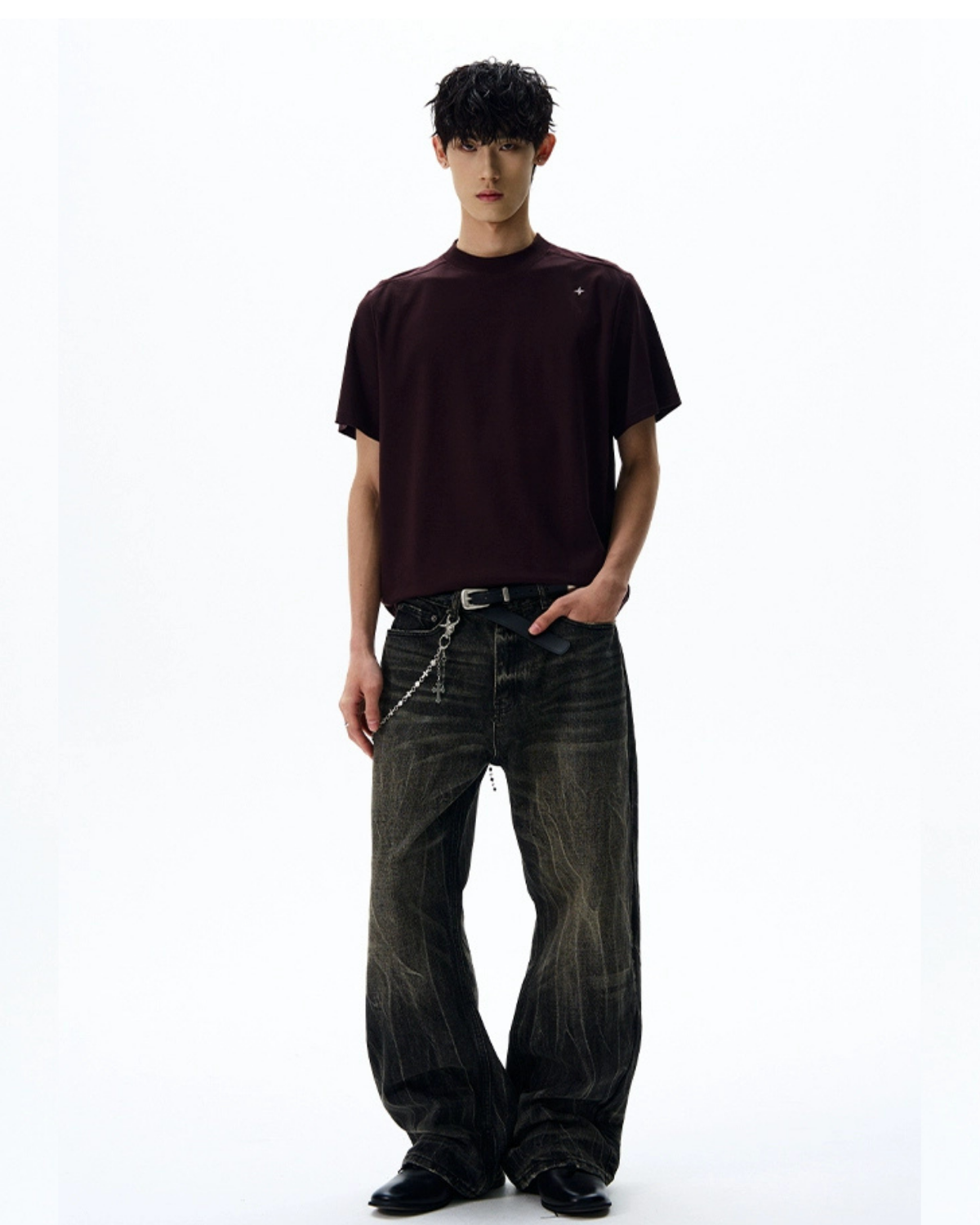 Simple Polaris Cropped Embroidered Tee